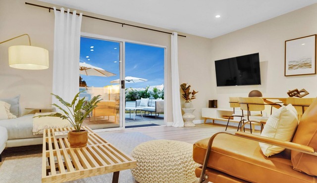 Designer Coastal Paradise w Pool - Steps to Beach