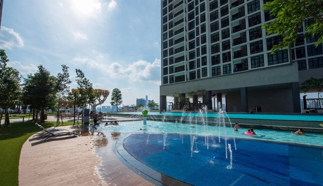 Designer Cozy Studio House