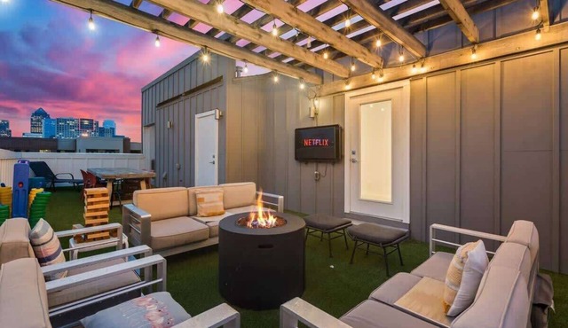 Designer Dallas Home, Rooftop, Kid Friendly Stay