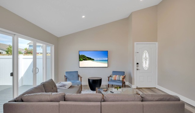 Designer Dream Home with 3 KING Beds