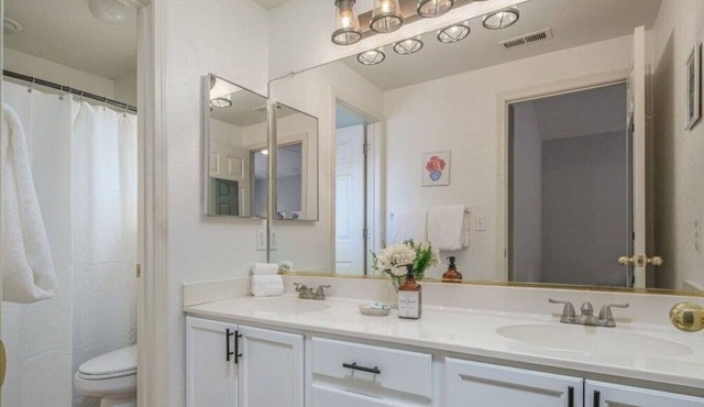 Designer Home conveniently located in Reno, NV