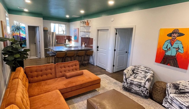 Designer Home- Perfect for remote work or family!