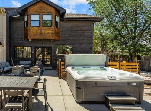 Designer home 20 mins to Skiing & SLC Downtown