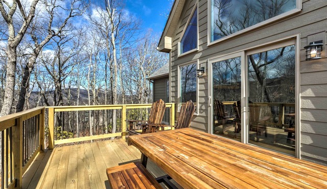 Designer Home w/ Fire Pit ~ 70 Steps to Slopes!