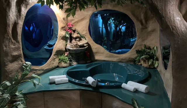 Designer Inn & Suites