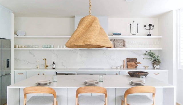 Designer Living in Darling Point with Parking