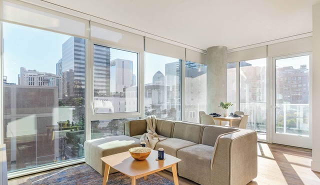 Designer Living + Pool + Hot Tub | Walk to Waterfront | Ancora by AvantStay