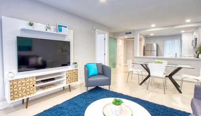 ✨Designer One Bedroom Apartment at Fort Lauderdale