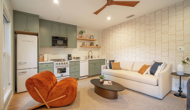 Designer private guest home near Universal Studios