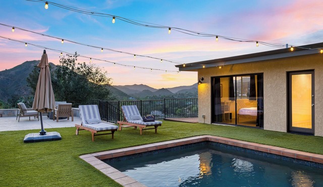 Designer Retreat w/Pool, Firepits, Panoramic Views | The Lake House at Malibu