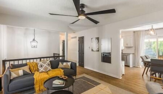 Designer's Retreat; Fur Friendly