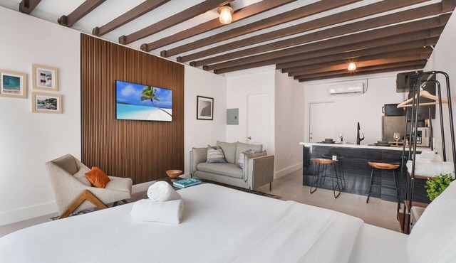 Designer Studio | Close to Wynwood | Design District | Downtown