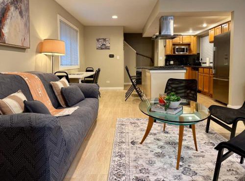 Designer Themed 4 Bedroom in Best Location with Patio and Fireplace