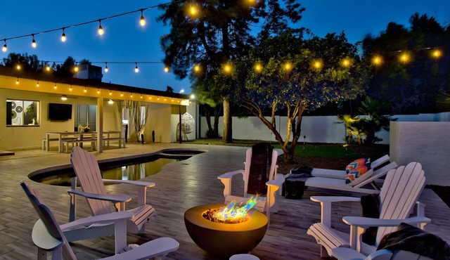 Designer Vibe w/Spa Tub and Heated Pool