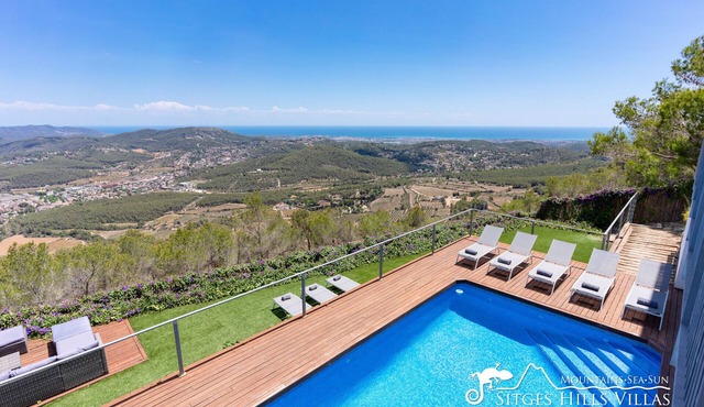 Designer Villa El Mirador with Panoramic Sea Views & A/C