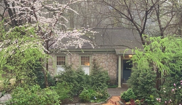 DesignerCottage-Heart of 5 Points 2BR1Bath+Kitchen