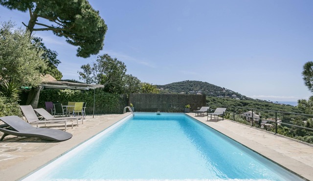 DESMAIS design house and breathtaking views