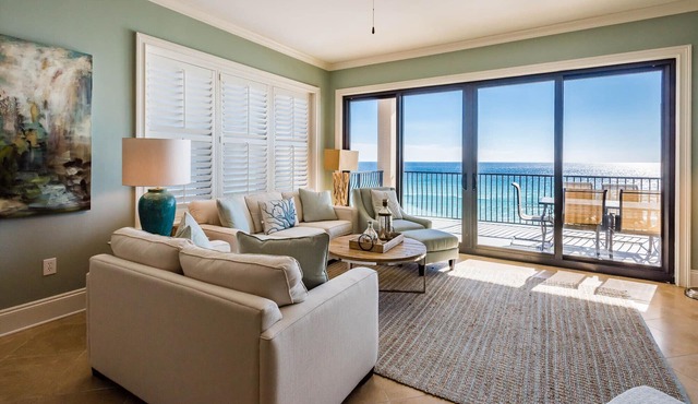 Destin Gulf-Front Condo, Infinity Pool, Gulf Views, 310 Ft Private Beach, Fitnes
