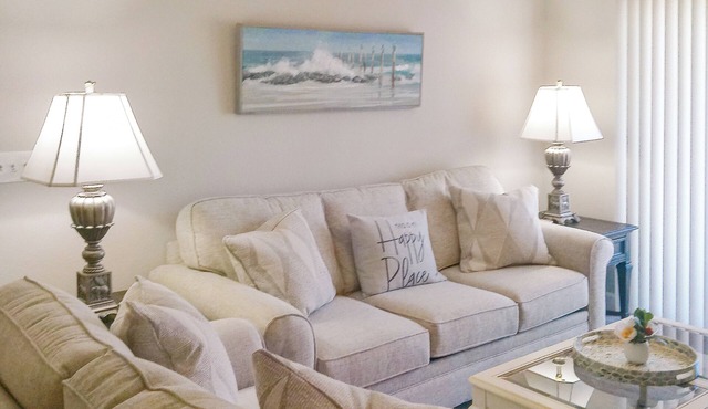 Destin's Dancing Cloud - Prime Location Condo Close to Beach