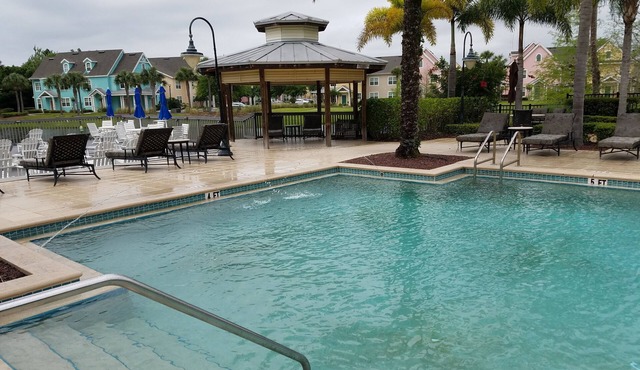 Destination Disney! Three Bedroom Villa That Sleeps 10 - Two Heated Pools