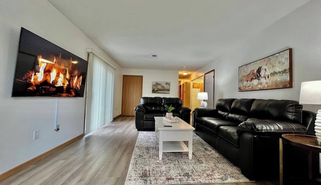 Destiny's Charming remodeled 2 bed GEM Middletown