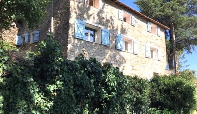 Detached cozy family home with pool, outdoor sauna and beautiful views