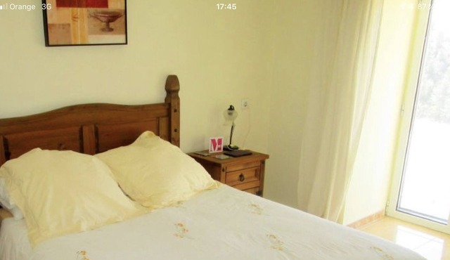 Detached Villa with 254 square meters and 1,000 plot with pool