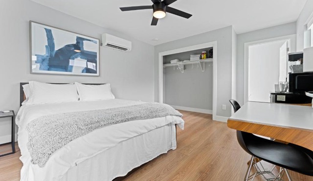 Detached 1 Bed 1 Bath In-law Suite 3 miles from Downtown!