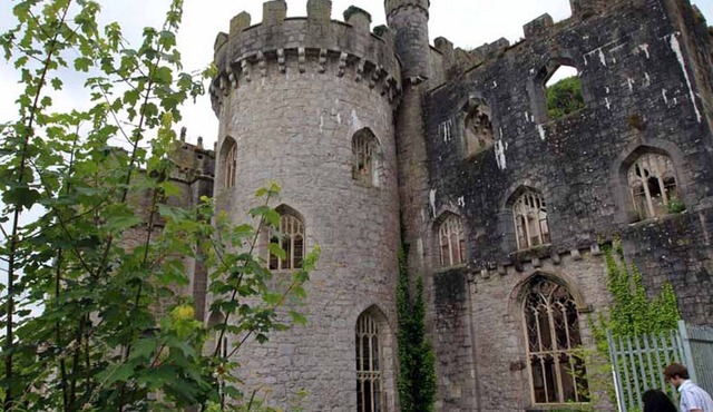 Detached 3 Bed House, Ideal for Long Stays & Pets