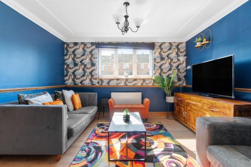 Detached 3BR house in Ashford with Free Parking