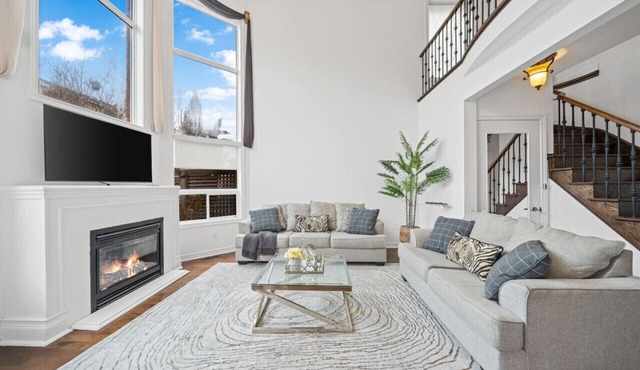 Detached 4 bedrooms house with hot tub