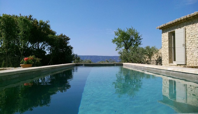 Detached, air-conditioned house for 2 people on owner's land.