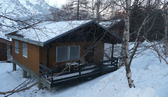 Detached chalet on the slopes and near the village, for winter sports & summer holidays