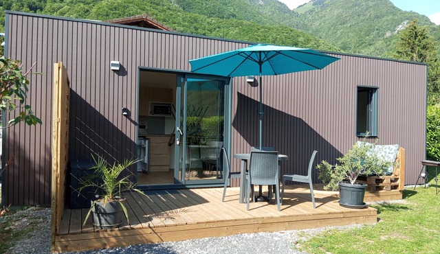 Detached cottage at the foot of the mountains for 2-4 people