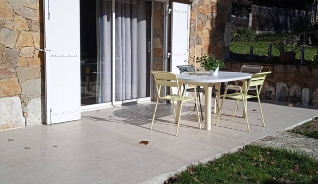 Detached cottage Protected car parking