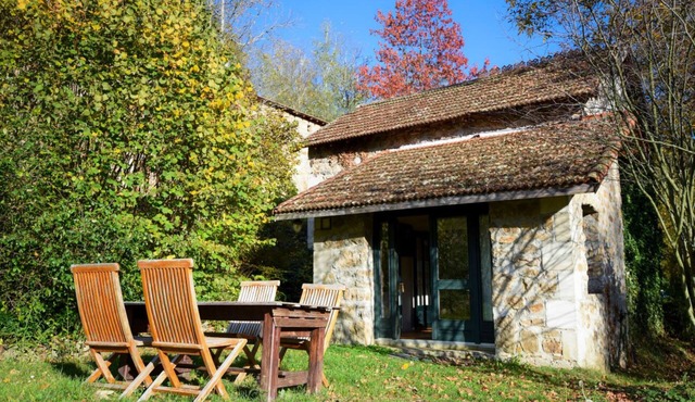 Detached cottage with terraces Glycine