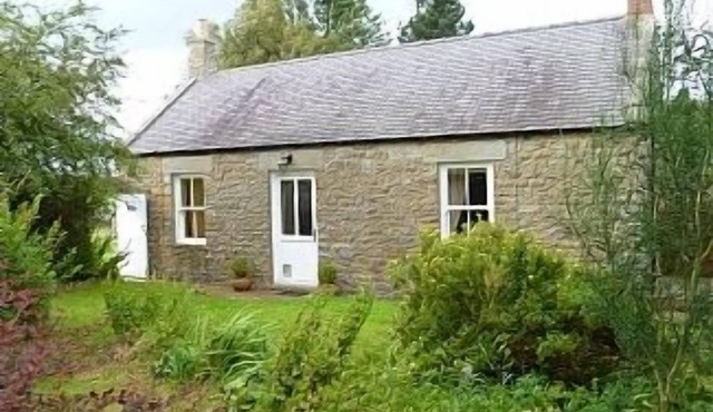 Detached Cottage With Private Walled Garden