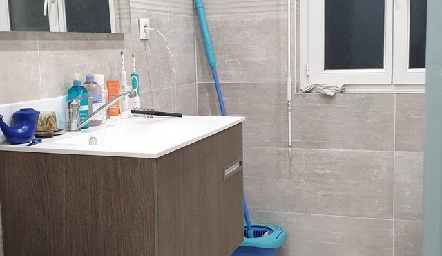 Detached family apartment on the first floor of a house with garden