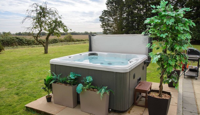 Detached Forest Setting Bungalow