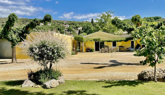 Detached house 6/10 pers. Ardèche gorges.