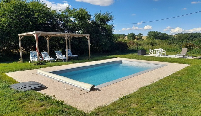 Detached garden apartment between Toulouse and Albi sleeps 5