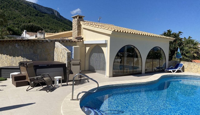 Detached, high-quality furnished villa on the Montgo in Denia with private pool. Pool