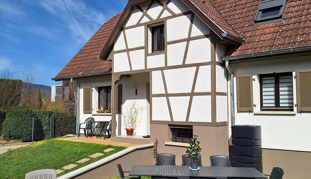 Detached house 5 km from Colmar, 8 people, 4 bedrooms, 2 bathrooms