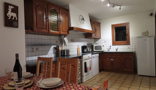 Detached house 5 minutes from village center and cable car