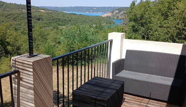Detached house 90m south facing for 6 people with air conditioning