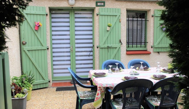 Detached house in a residential complex with swimming pool in the heart of Argeles sur Mer 6PM120