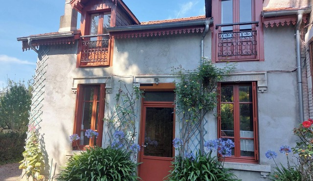 Detached house with garden sleeps 7