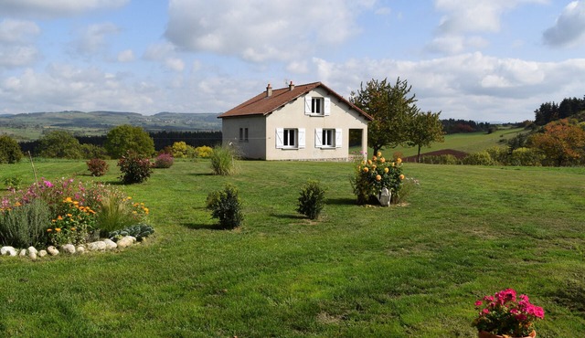 Detached house in lozère for 2 to 8 people