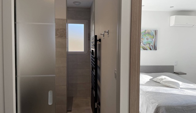 Detached house in a quiet, elevated area