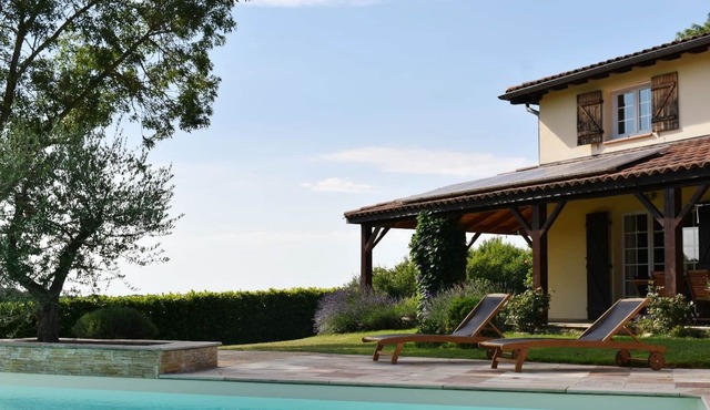 Detached house, in the countryside